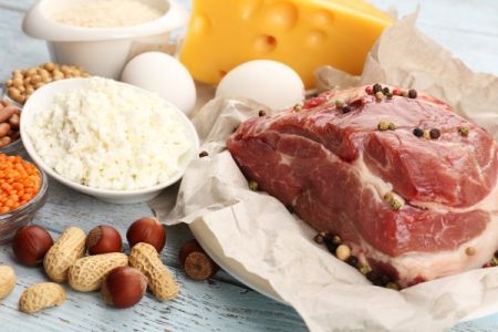 O lista cu alimente foarte bogate in proteine, ideale pentru culturisti si cei care vor masa musculara mai mare.