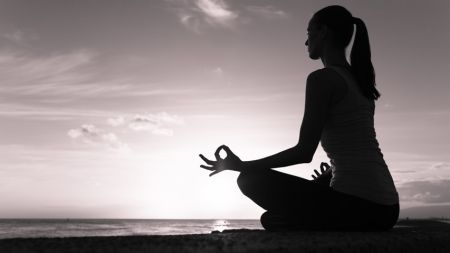Meditatia te ajuta sa te relaxezi si sa arati mai bine
