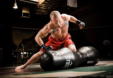 antrenament cu greutati pentru luptatorii de MMA