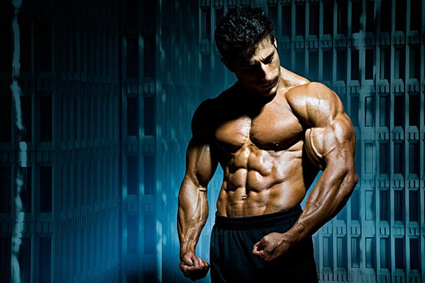 cresteri musculare specializate pentru piept, triceps si umeri
